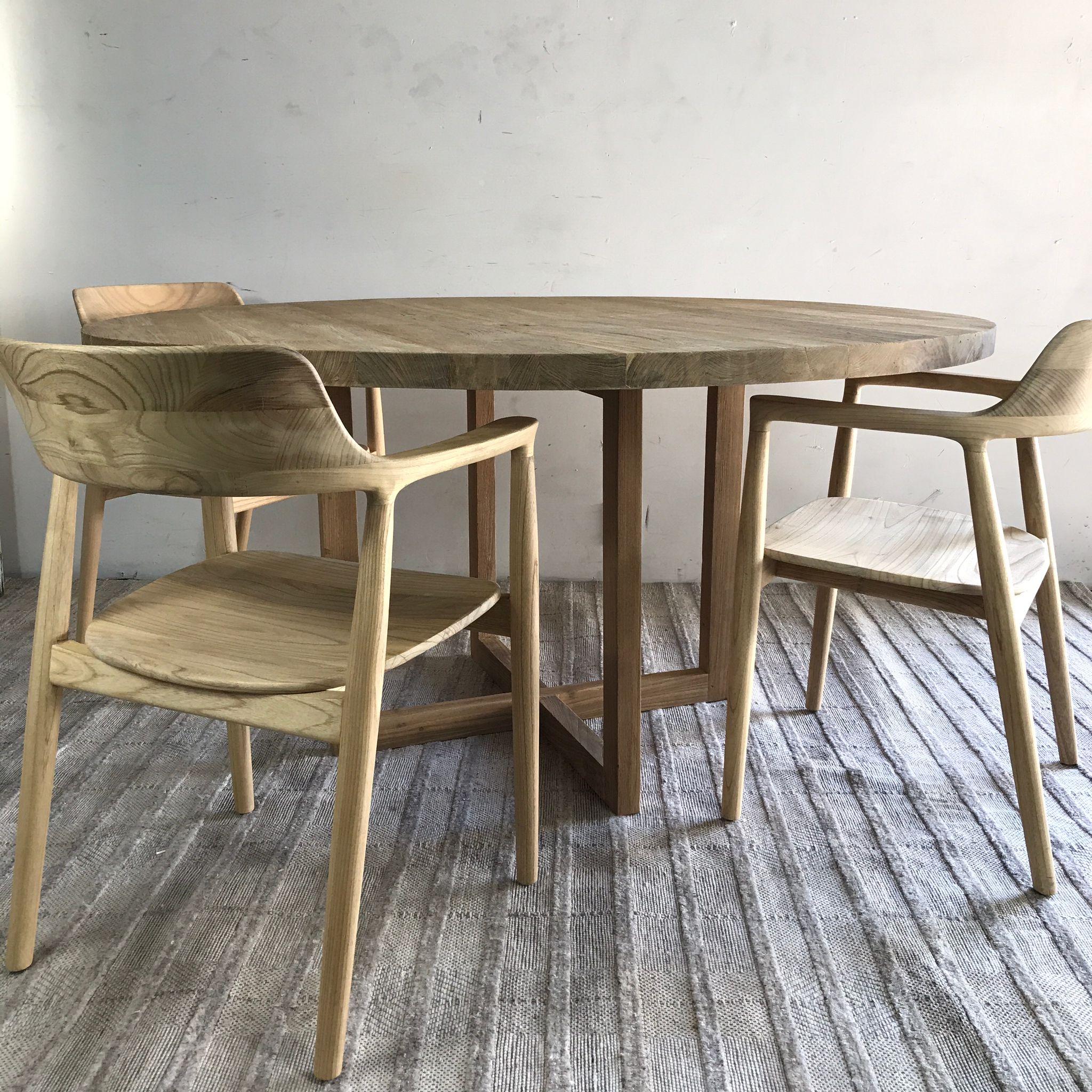 Wood Dining Table Round